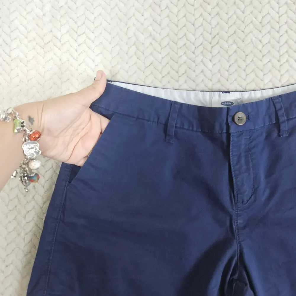 Old Navy Everyday Short Women 2 Navy Blue Stretch Cotton Casual Chino Minimalist